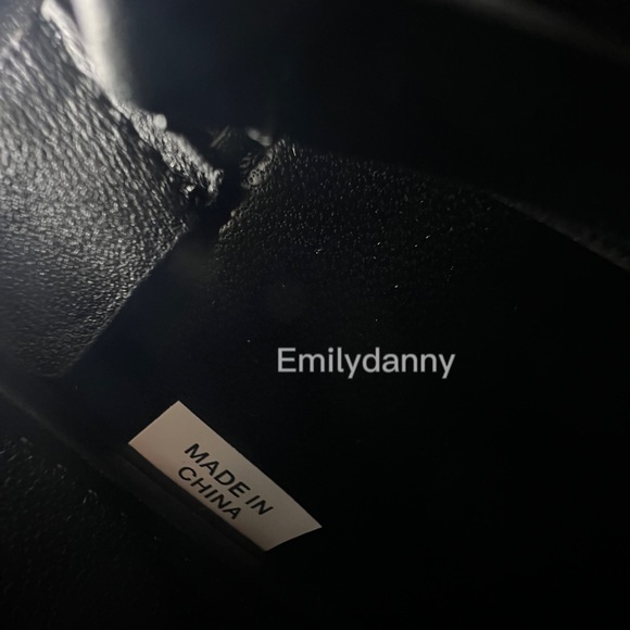 Tory Burch SMALL FLEMING MATTE CONVERTIBLE SHOULDER BAG - Picture 14 of 15